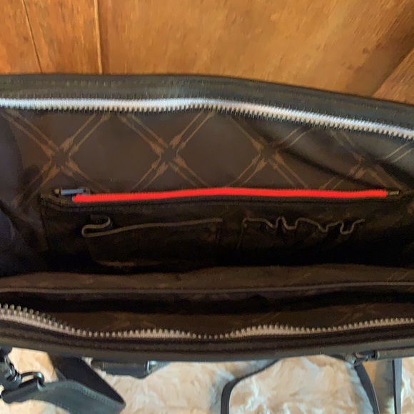 NWT, Ben Minkoff bag, has a laptop section as well as other compartments. - Picture 3 of 6